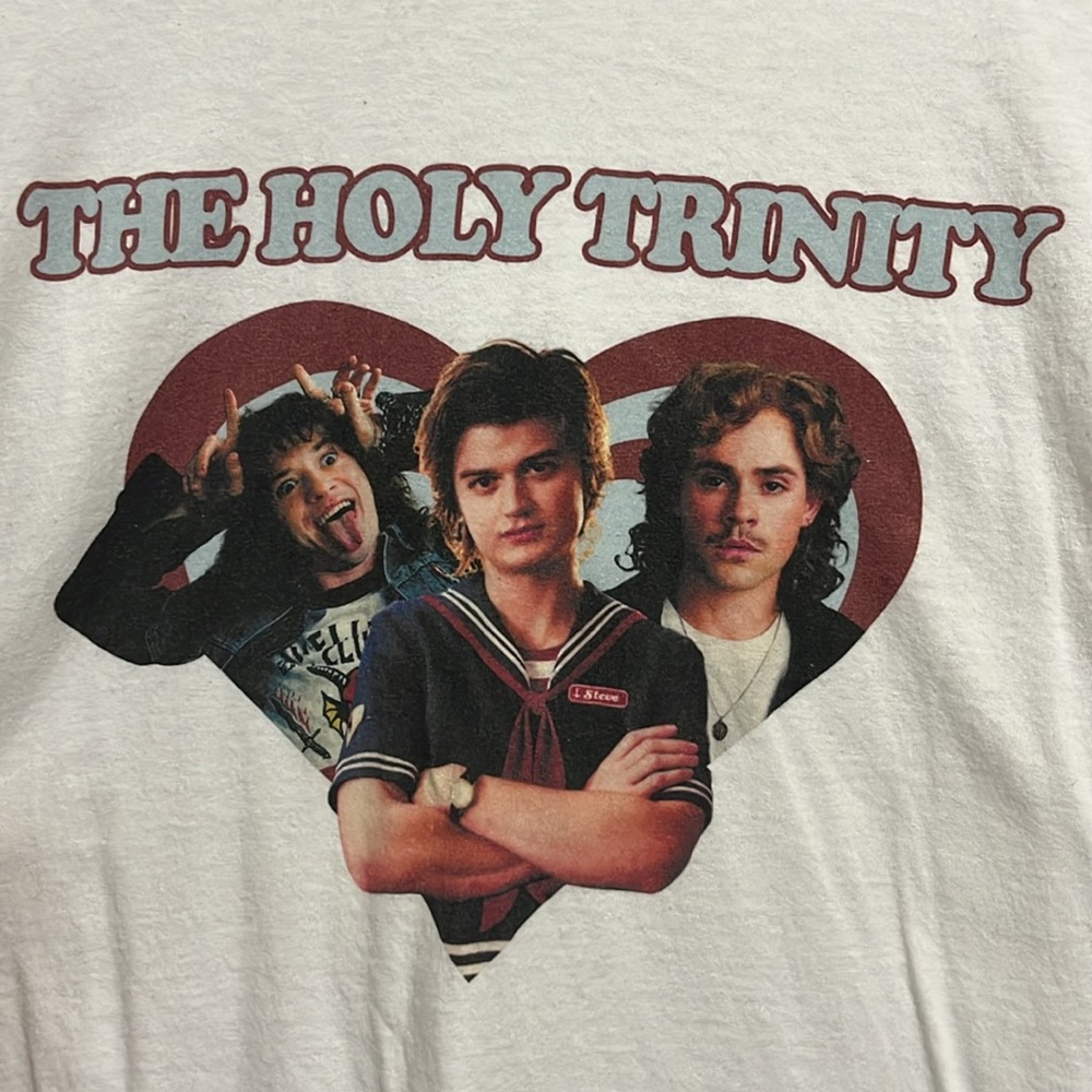 Stranger Things Tshirt - Picture 2 of 4